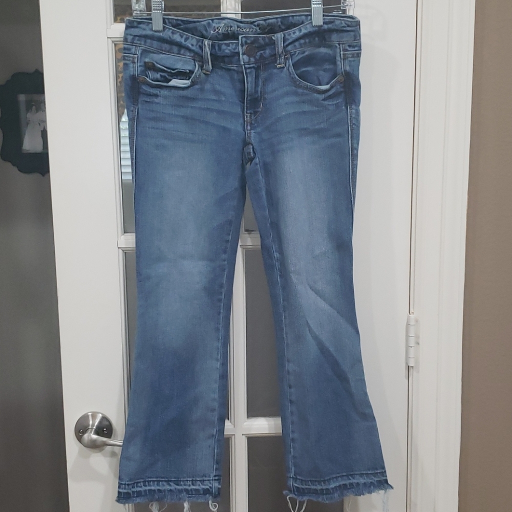 American Eagle Size 2 Cropped